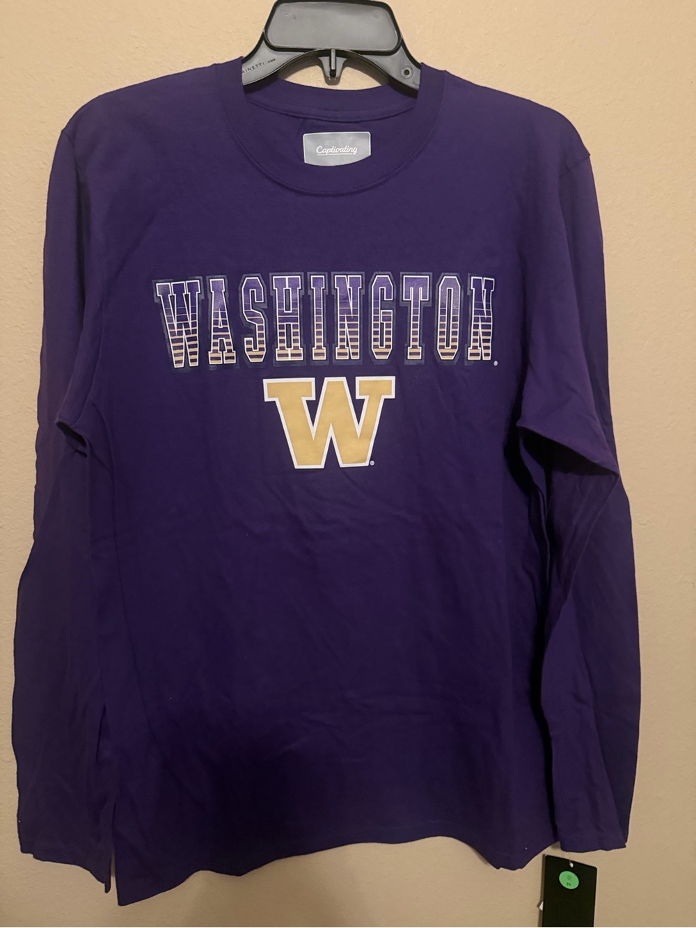 Washington Huskies Long Sleeve Shirt Men’s M Purple NWT